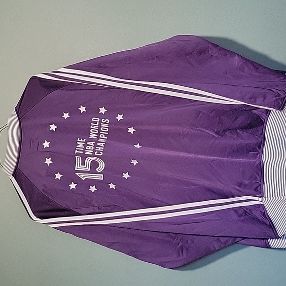 LA lakers world champion jacket in very good condition - Picture 2 of 9